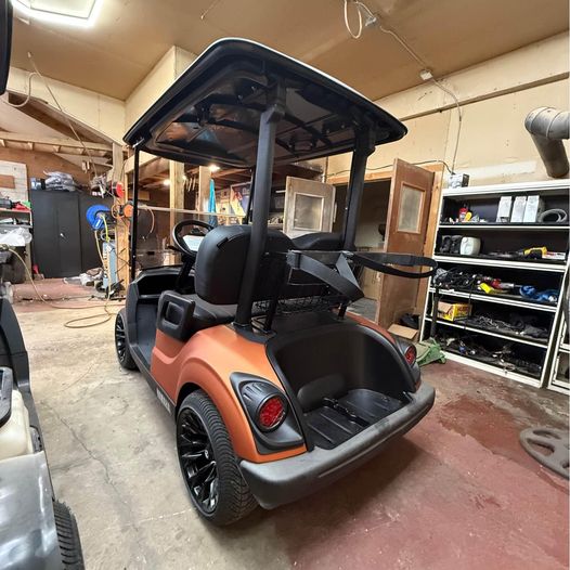 2022 Yamaha Gas EFI QT Atomic Matte Orange