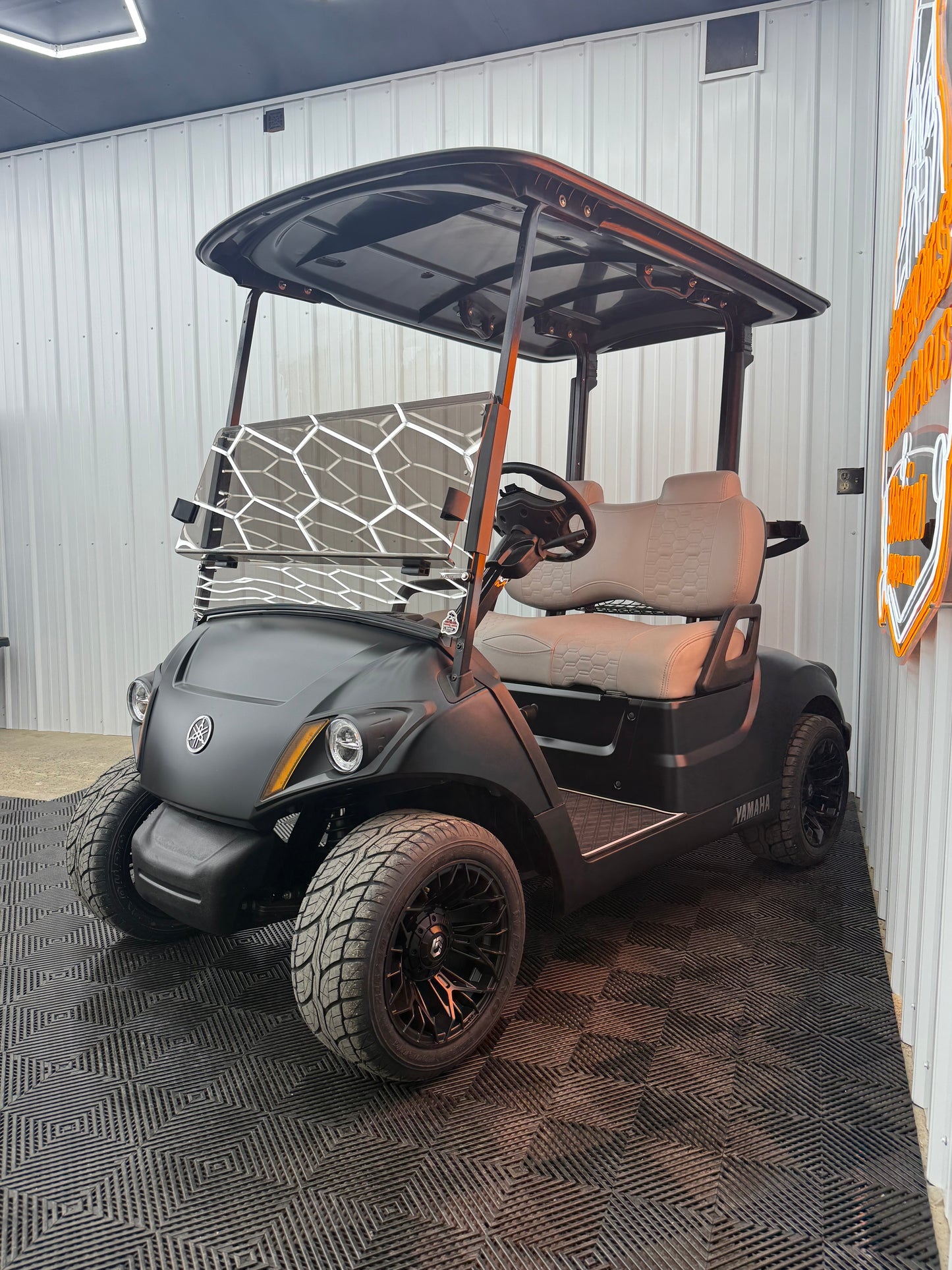 Yamaha Gas EFI 2022 Matte Black(Luxury Seat & Street Legal Kit
