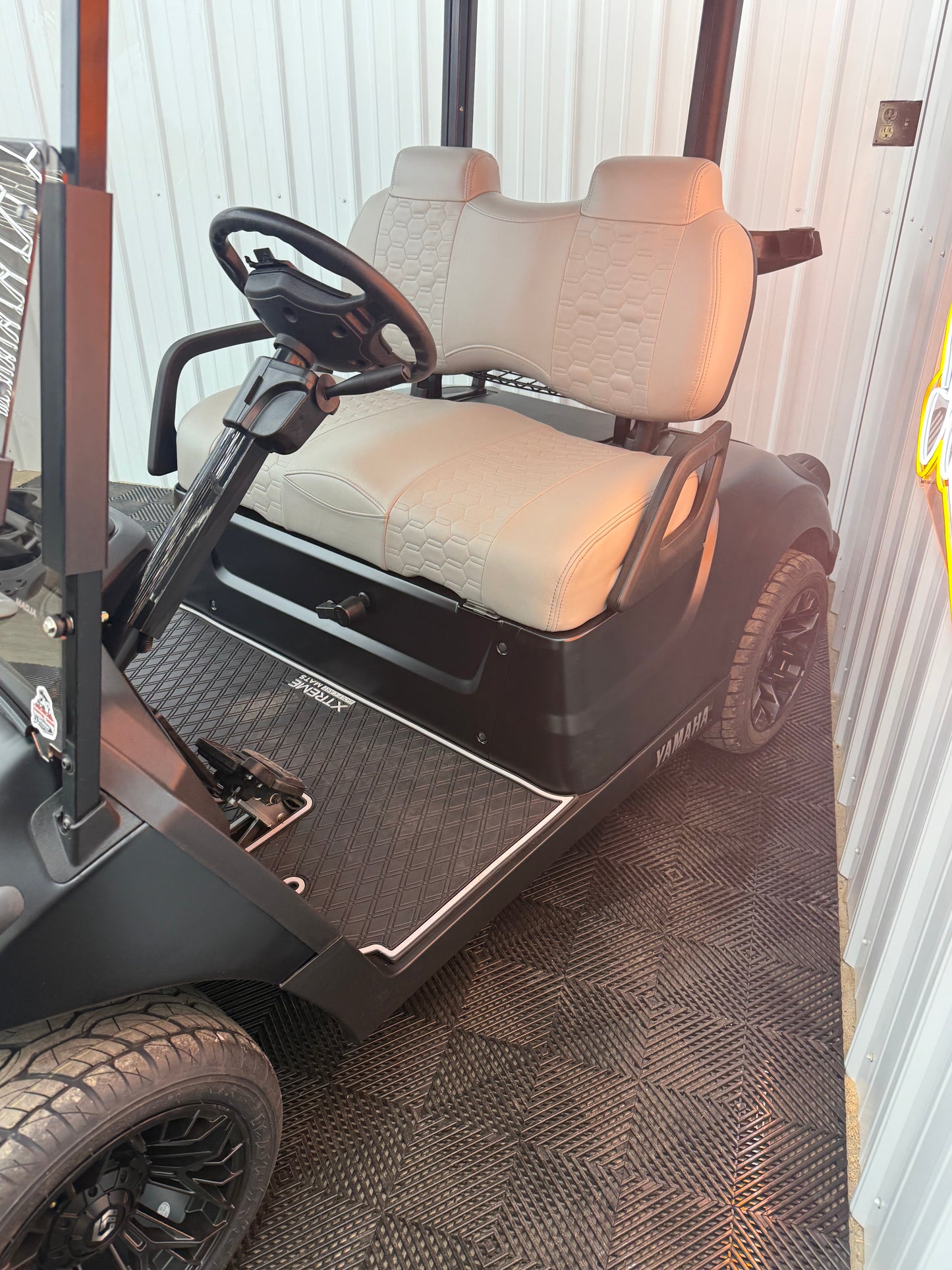 Yamaha Gas EFI 2022 Matte Black(Luxury Seat & Street Legal Kit