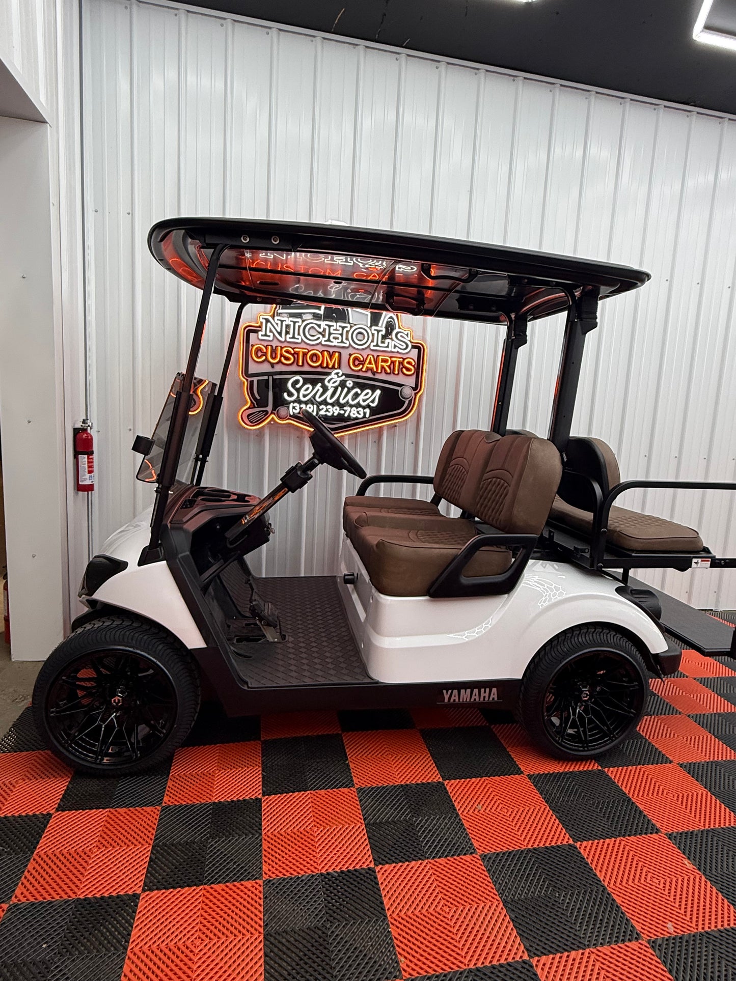 2022 Yamaha Gas EFI QT Pearl White(Luxury Seat & Street Legal Kit) 4 Passenger