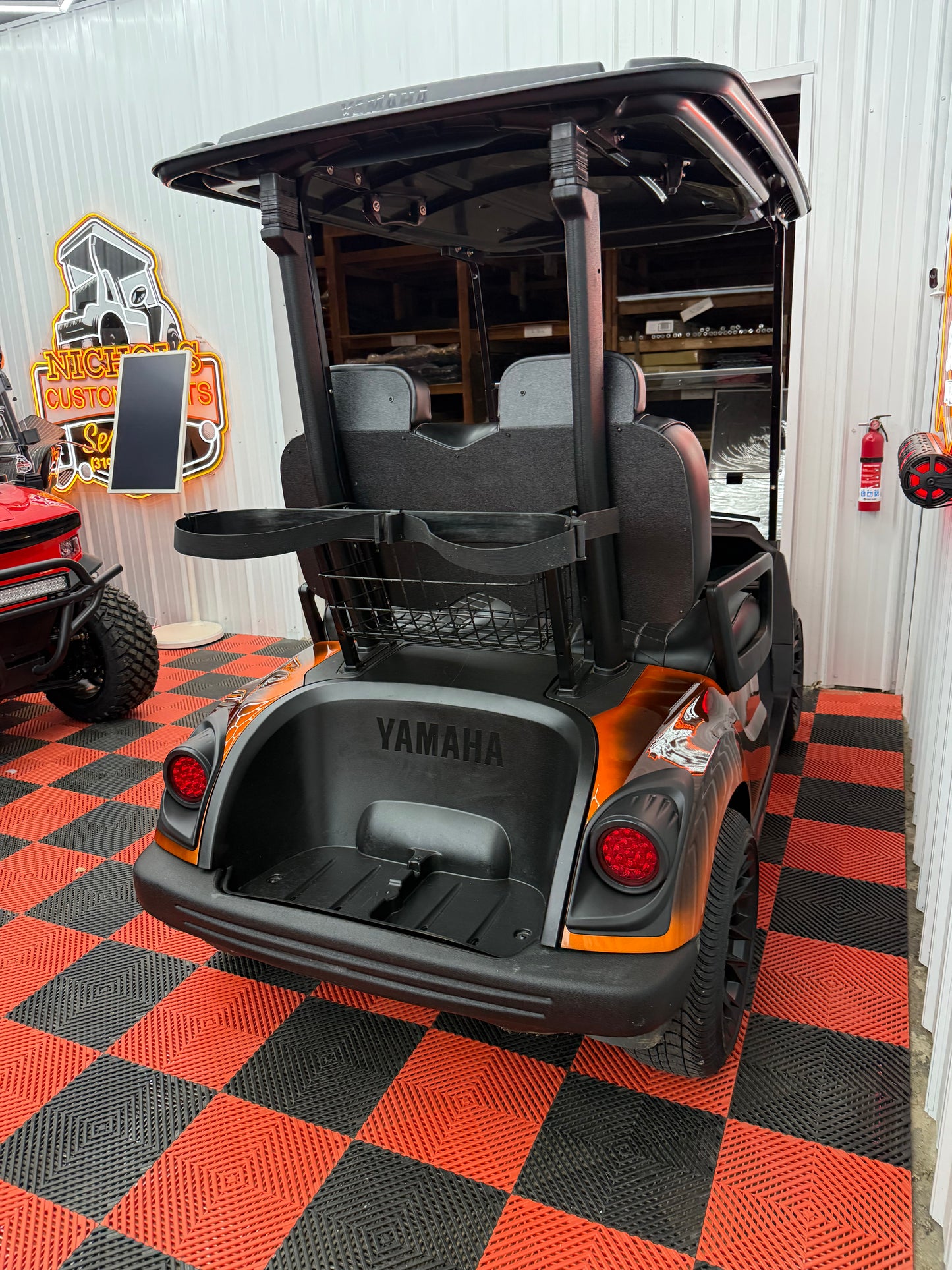 Yamaha Gas EFI QT(Black & White American Flag Edition) Luxury Seat & Street Legal Kit 2022