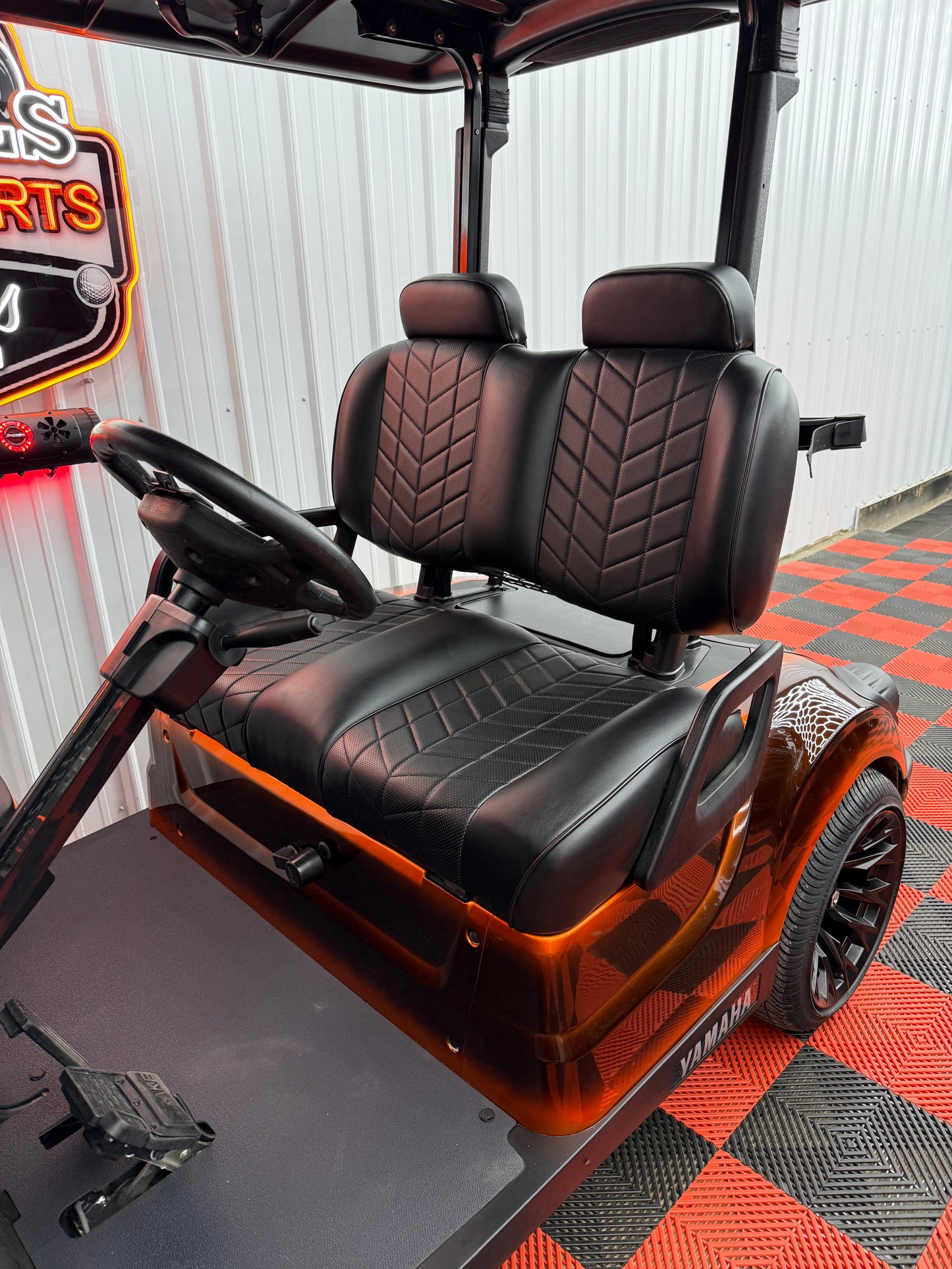 Yamaha Gas EFI QT(Black & White American Flag Edition) Luxury Seat & Street Legal Kit 2022