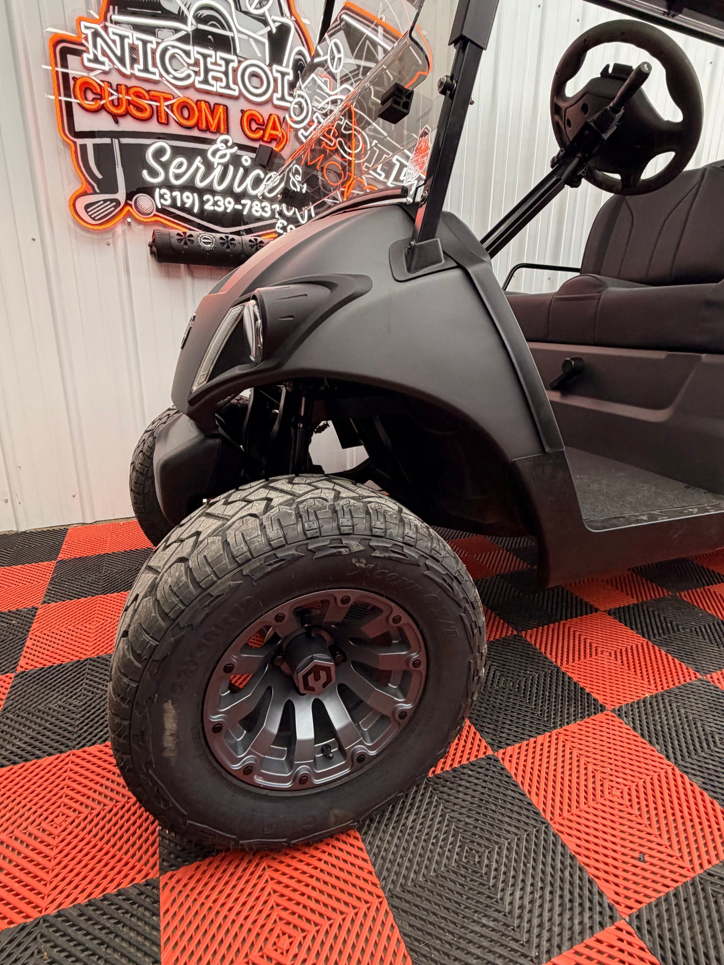 Yamaha Gas EFI QT PTV 6 Passenger Golf Cart( Luxury & Loaded)