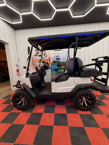 2026 Denago Nomad XL GEN 3 White & Grey