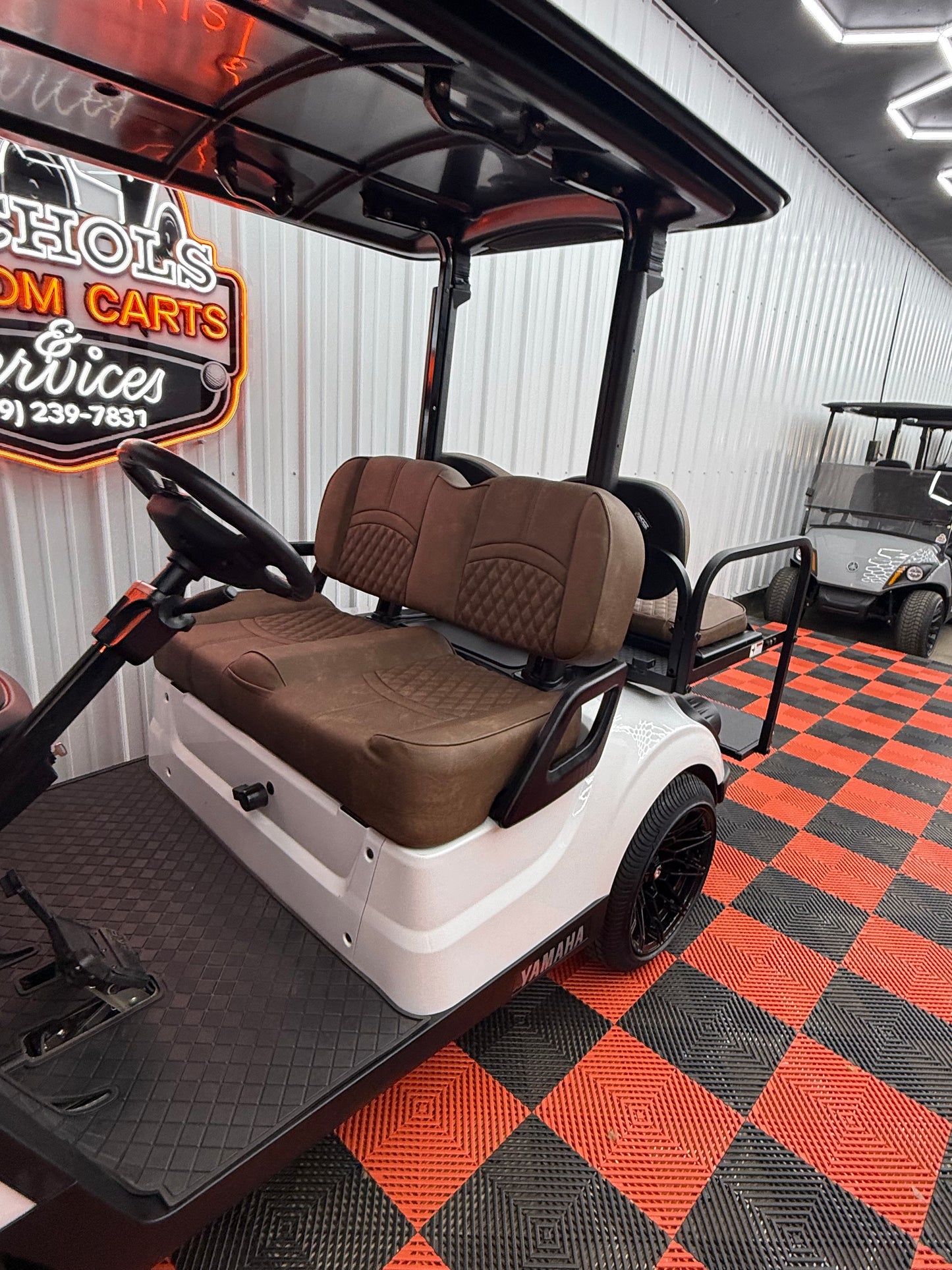 2022 Yamaha Gas EFI QT Pearl White(Luxury Seat & Street Legal Kit) 4 Passenger