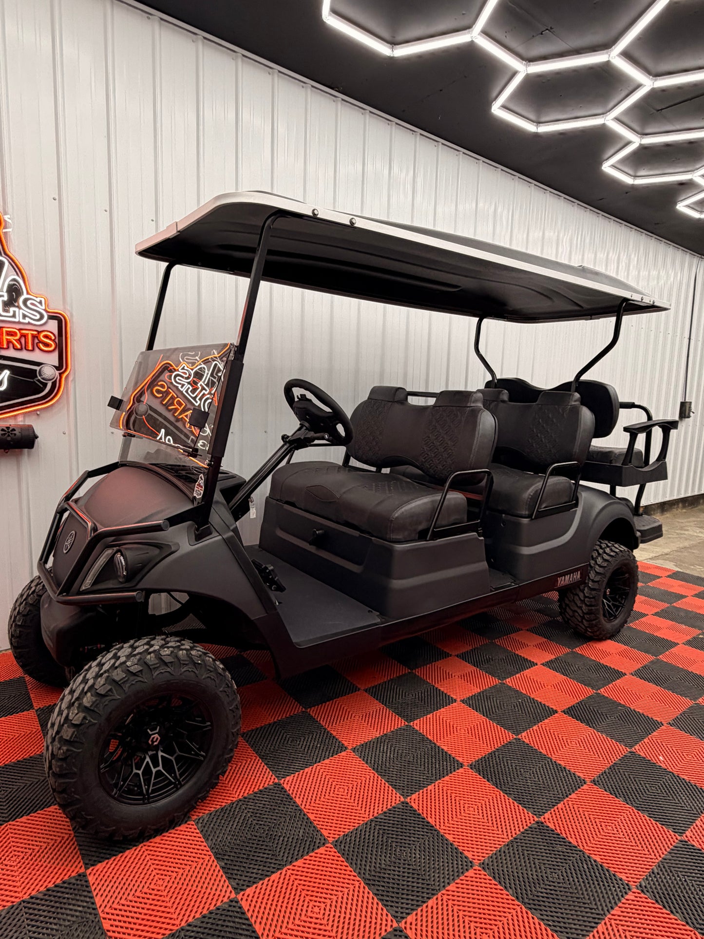 Yamaha Gas EFI QT PTV 6 Passenger