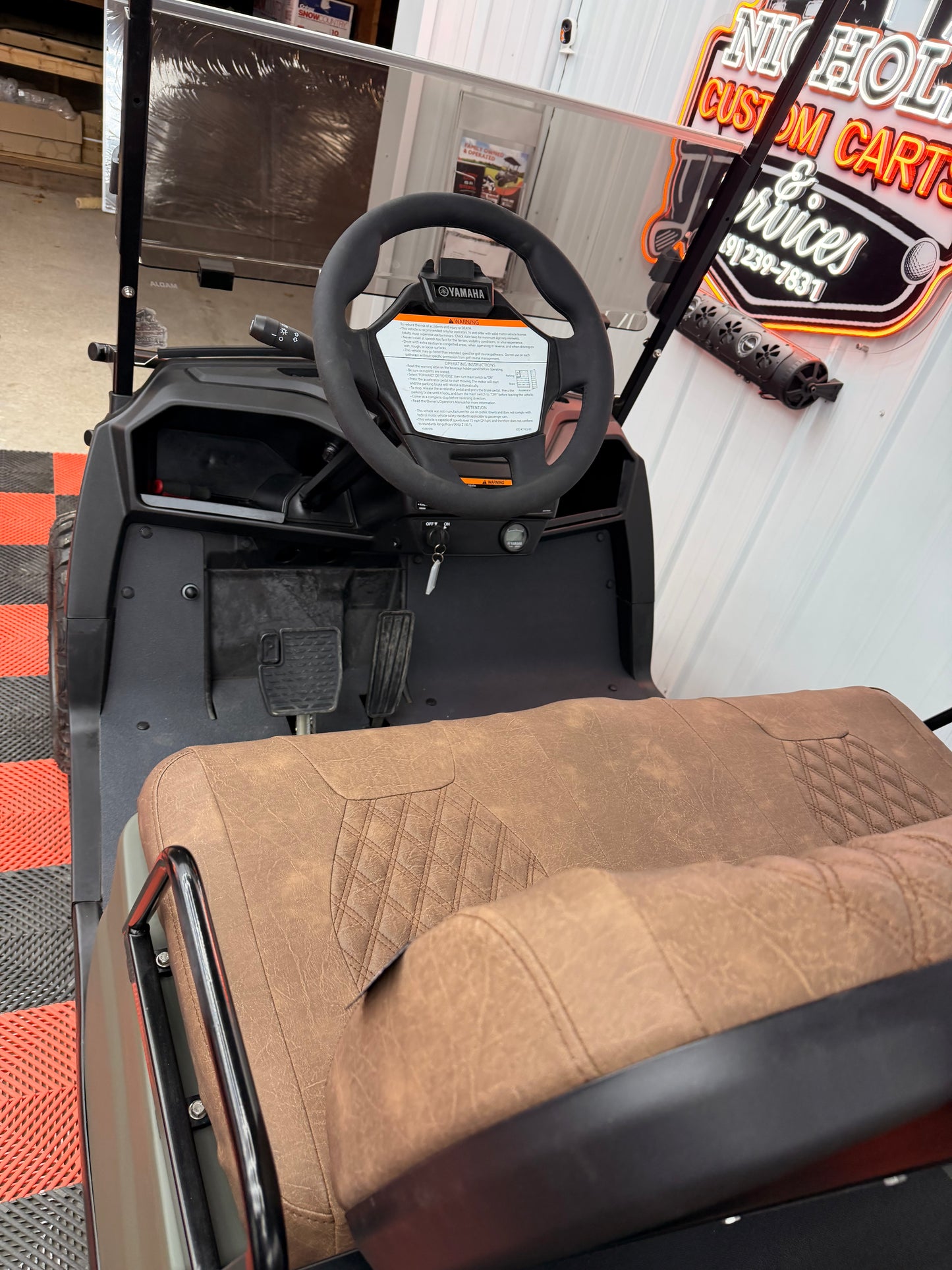 Yamaha Gas EFI QT PTV 6 Passenger