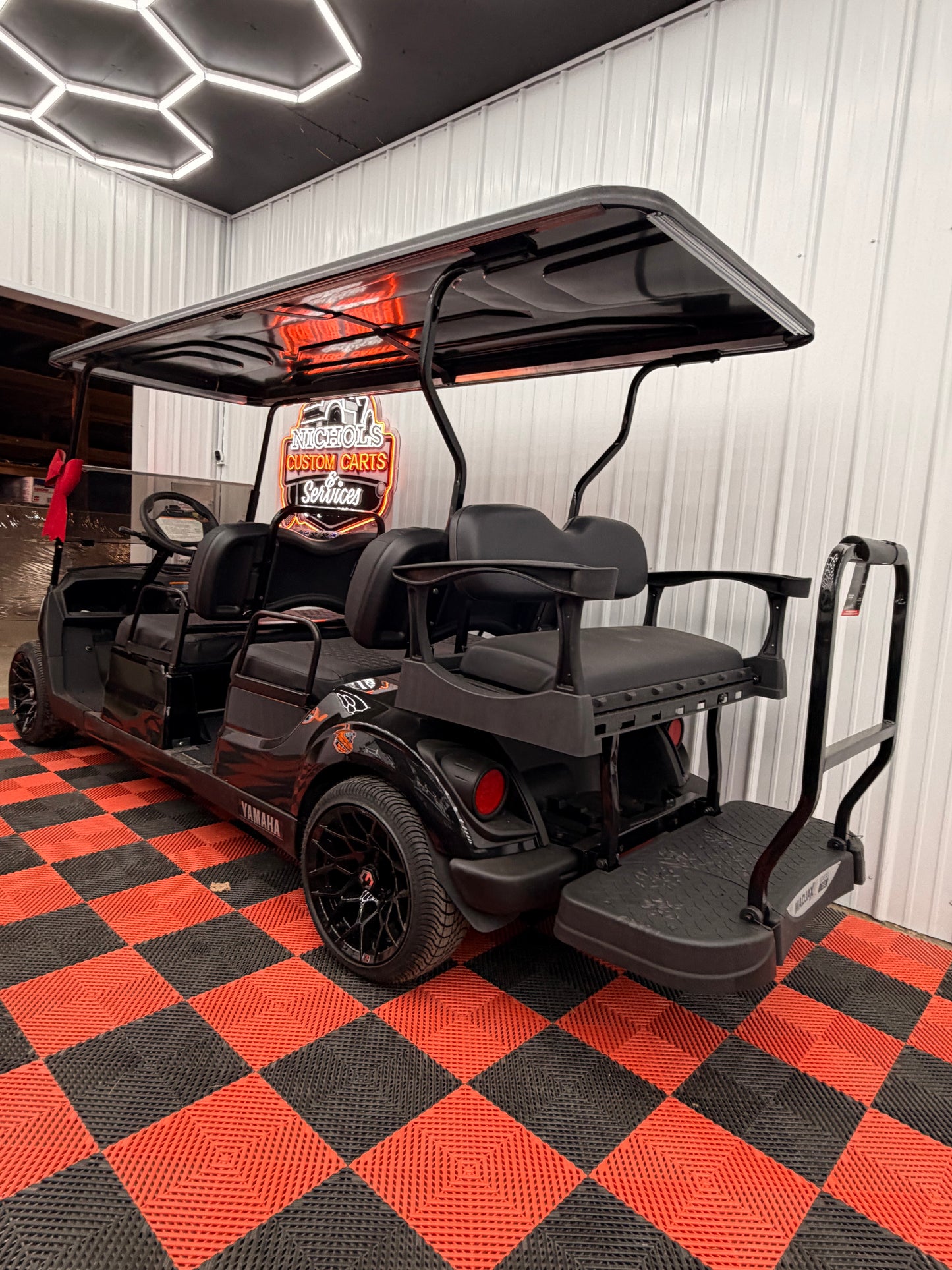 Yamaha Gas EFI QT PTV 6 Passenger Golf Cart