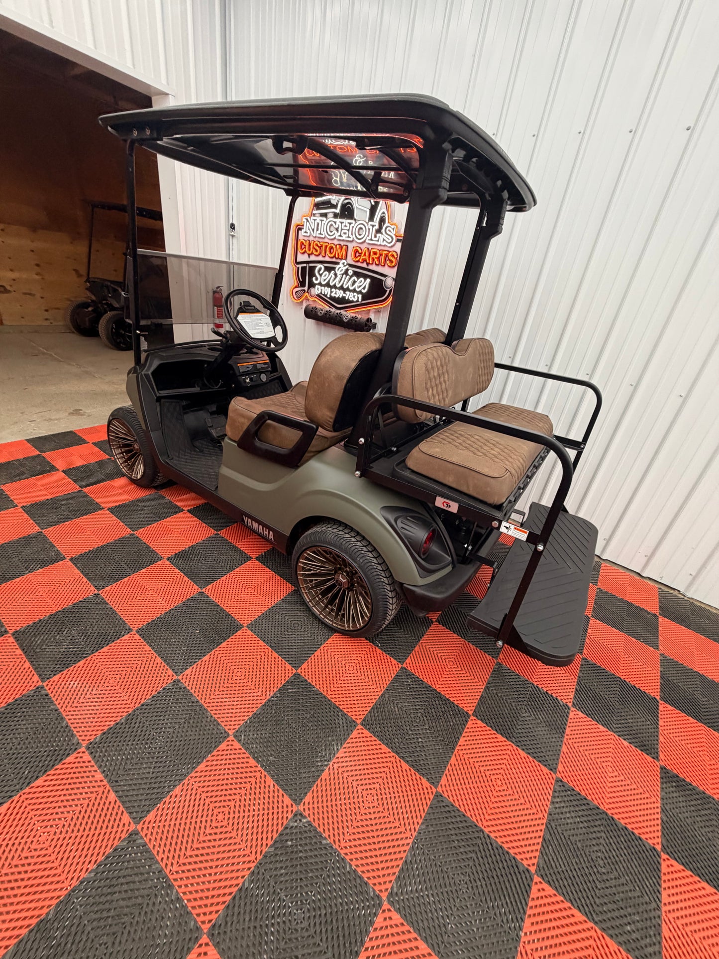 2022 Yamaha Gas EFI QT(4 Passenger, Luxury & Street Legal Kit)